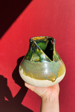 Load image into Gallery viewer, Green and White Vase / Ceramics