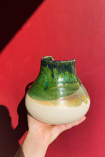 Load image into Gallery viewer, Green and White Vase / Ceramics