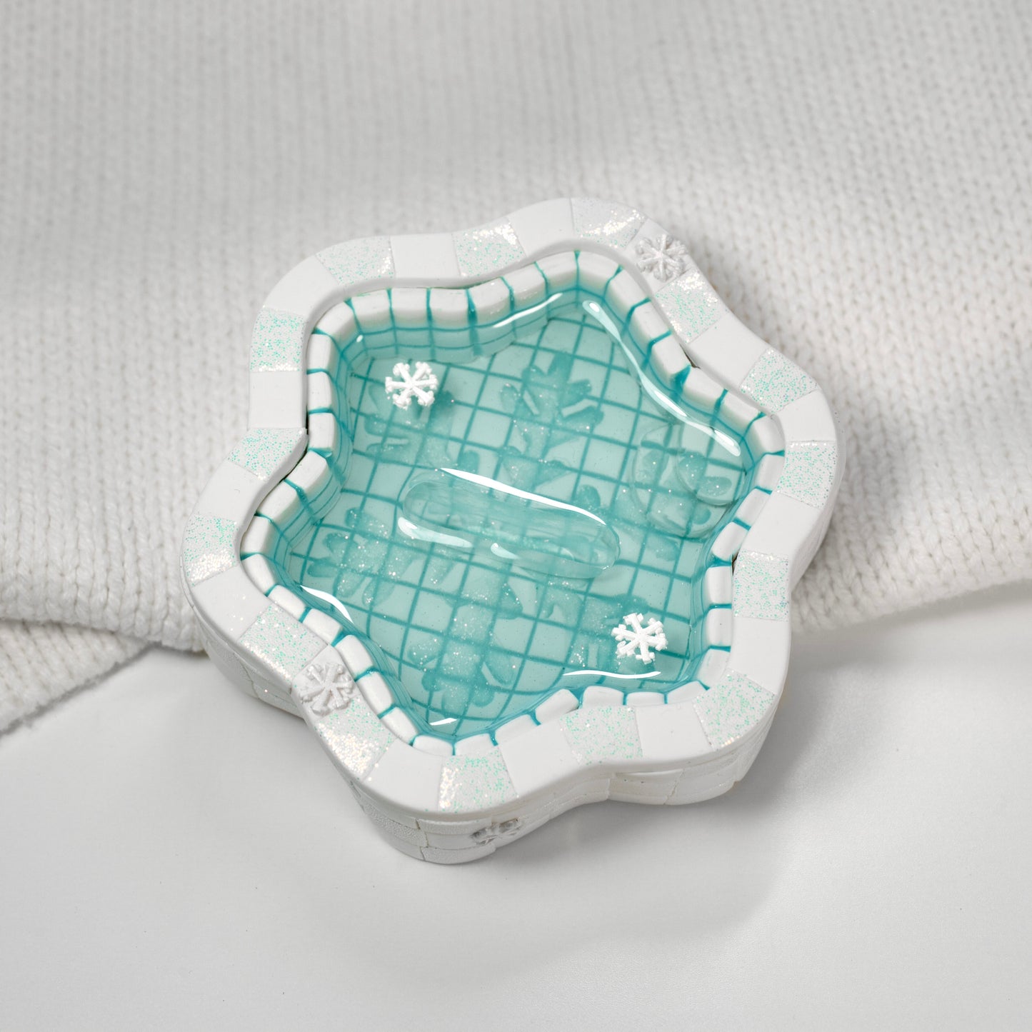 Snowflake Swimming Pool / Pre-Order