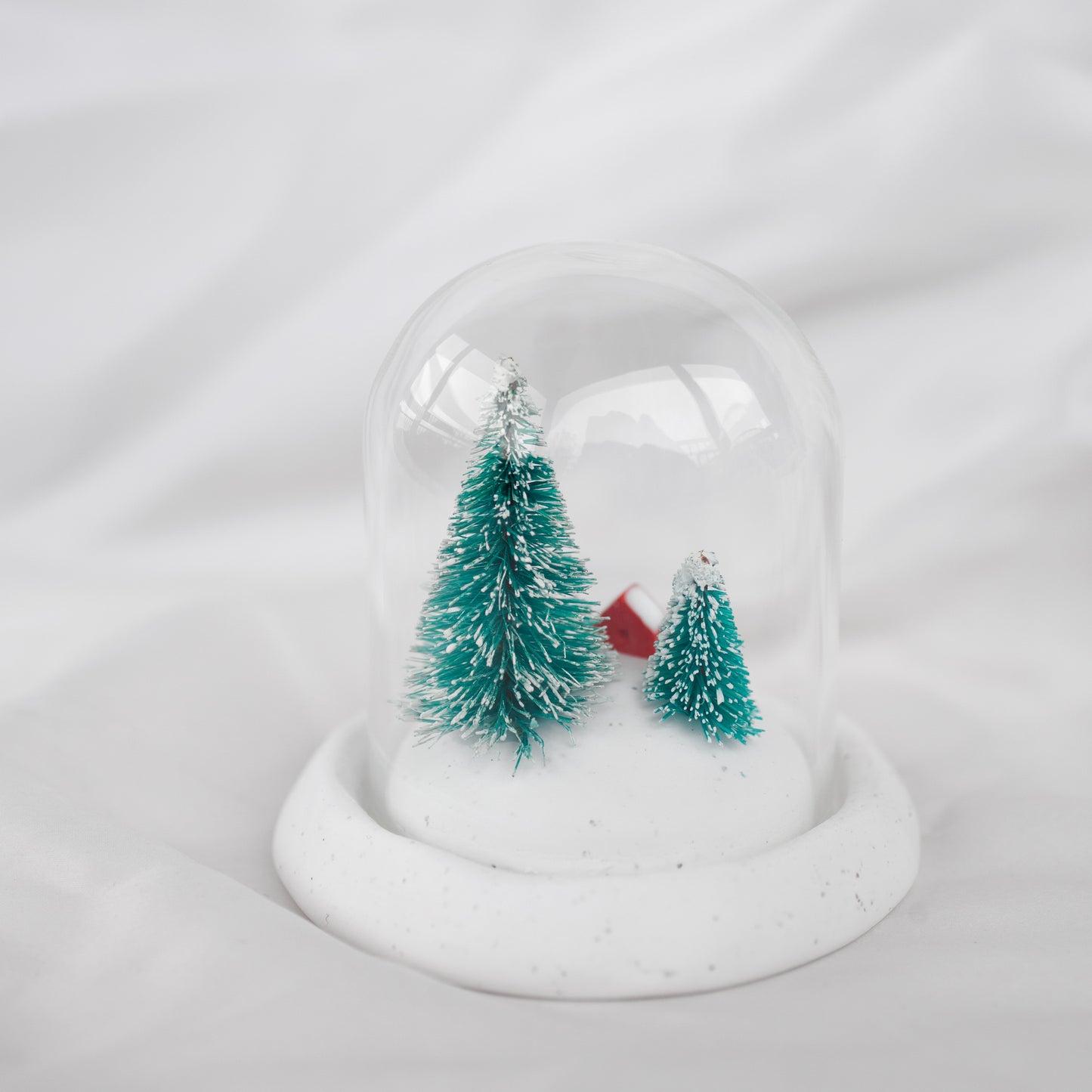 Snowy Forest Homestead / Miniature Landscape Diorama