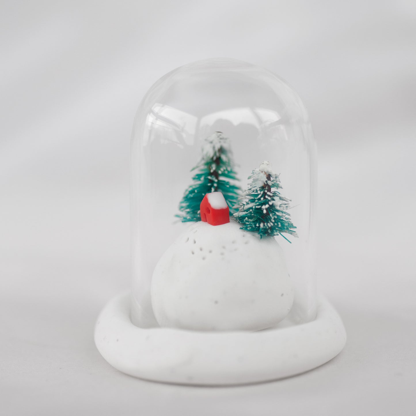 Snowy Forest Homestead / Miniature Landscape Diorama