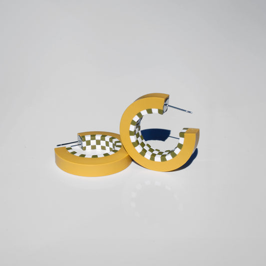 Harvest Gold Kitchen / Retro Interiors / Earrings