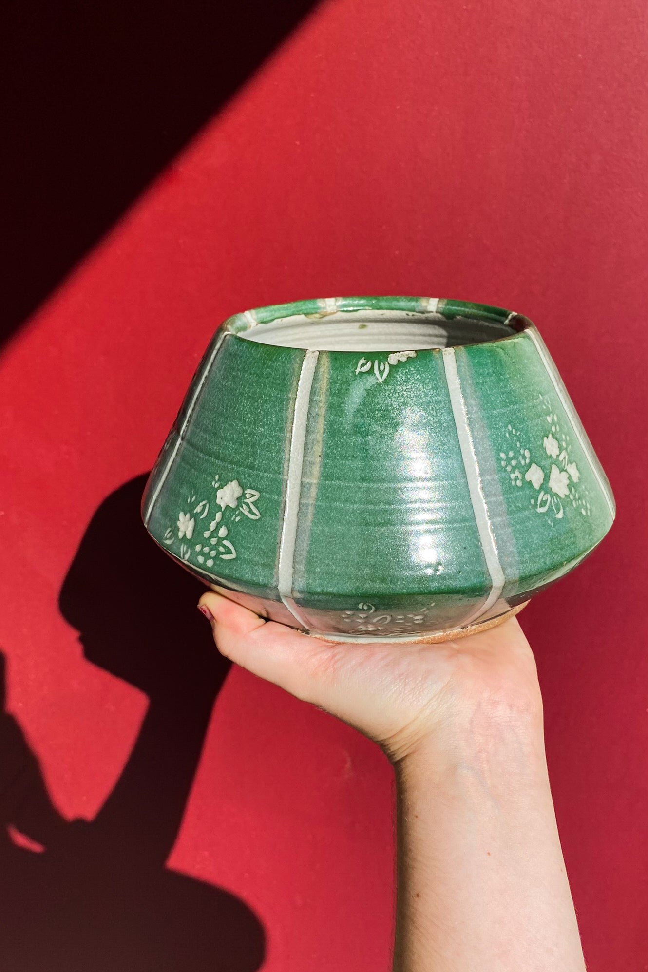 Green Floral Pattern Vase / Ceramics