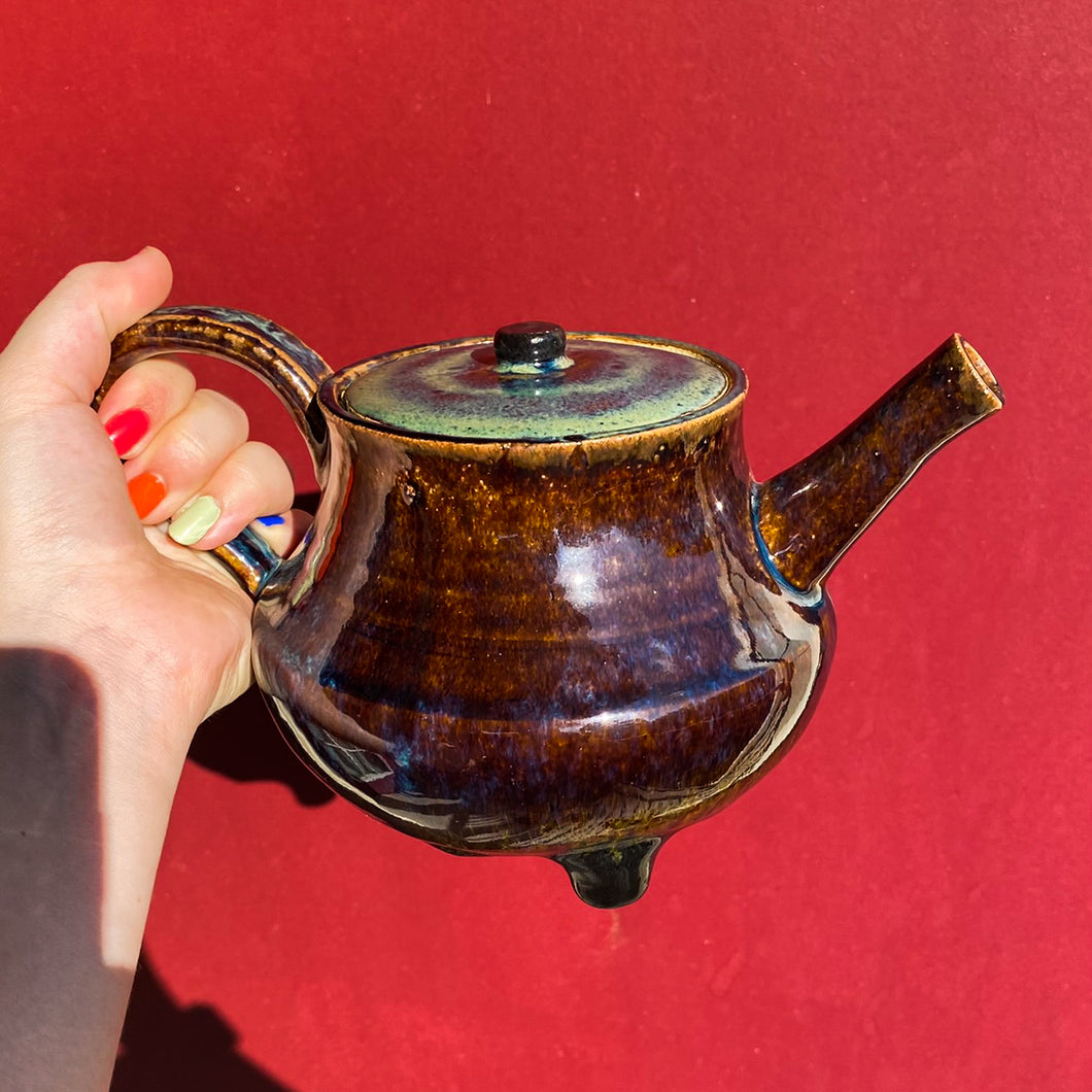 Teapot / Ceramics / *LOCAL PICKUP ONLY*