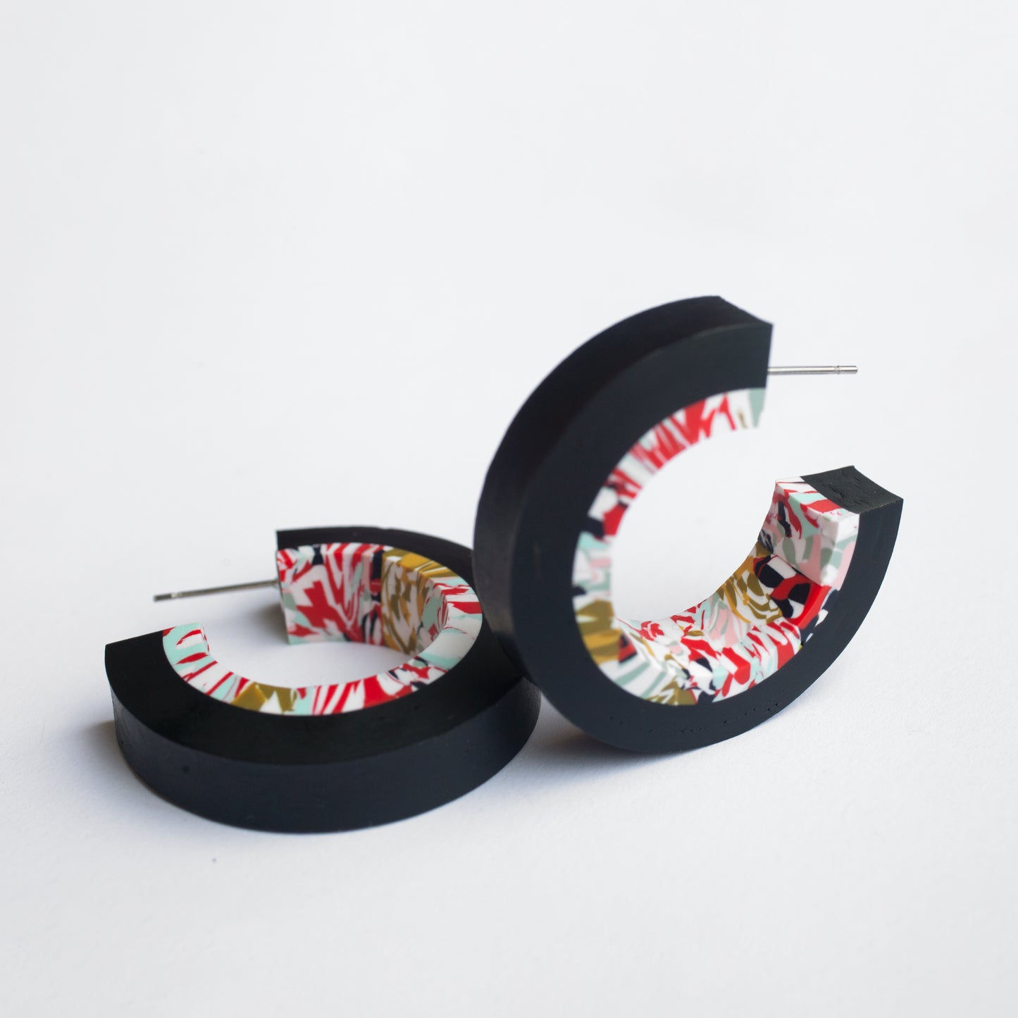 Interior Hoops / Retro Scraps