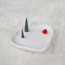 Load image into Gallery viewer, No. 7 / Winter Trinket Dish
